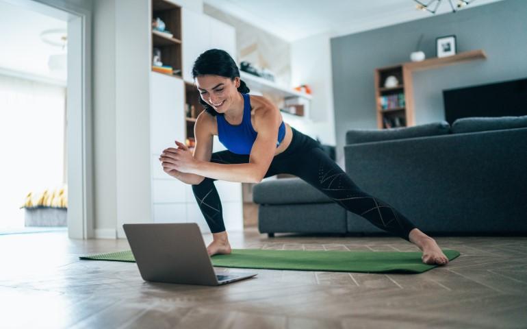 Woman online yoga